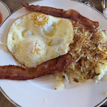 A&J Pancake House - 2 Eggs Meal - Breakfast & Brunch Near Me - Lodi, Wisconsin