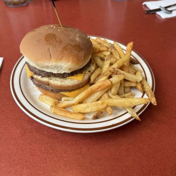 Bob’s Big Boy - American Near Me - Burbank, California Bob’s Big Boy - American Near Me - Burbank, California