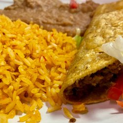 Las Palmas Mexican Bar & Grill - Kid's Crispy Taco plate