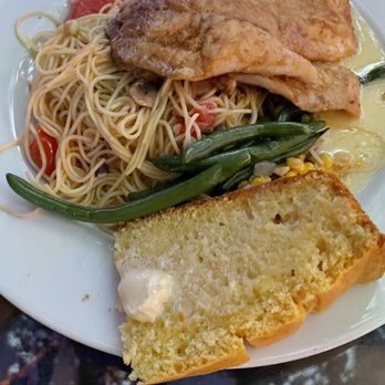 Blue Heaven - Yellow snapper - Breakfast & Brunch Near Me - Key West, Florida