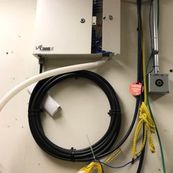 Fiber optic feeder cables.