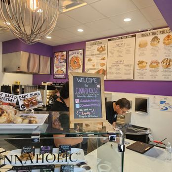 Cinnaholic - Welcoming atmosphere with an amazing scent! - Bakeries Near Me - Midlothian, Virginia