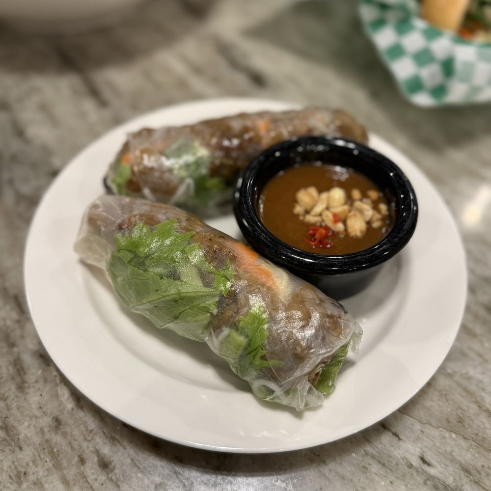Sandwich Pho Reel - Grilled pork spring rolls - Noodles Near Me - Houston, Texas Sandwich Pho Reel - Grilled pork spring rolls - Noodles Near Me - Houston, Texas