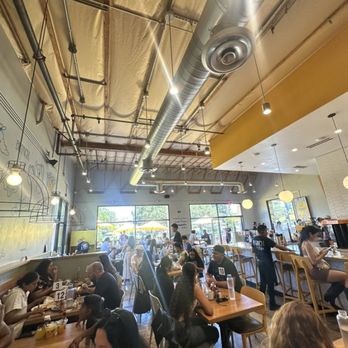 Poached Kitchen - Inside Seating area - Breakfast & Brunch Near Me - Irvine, California Poached Kitchen - Inside Seating area - Breakfast & Brunch Near Me - Irvine, California