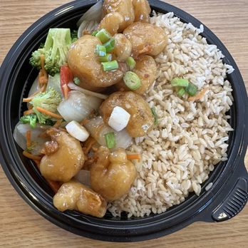 Pick Up Stix Fresh Asian Flavors - SHRIMP AND VEGETABLES SHRIMP AND VEGETABLES - Chinese Near Me - Irvine, California