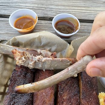 Eli's BBQ - Riverside - Ribs Jalapeno Cornbread Macaroni and Cheese - Barbeque Near Me - Cincinnati, Ohio