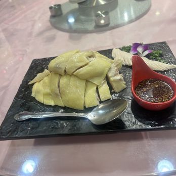 Shanghailander Palace - Poached 504. Chicken with Sesame Oil and Soy Sauce in Pot - Asian Fusion Near Me - Hacienda Heights, California Shanghailander Palace - Poached 504. Chicken with Sesame Oil and Soy Sauce in Pot - Asian Fusion Near Me - Hacienda Heights, California