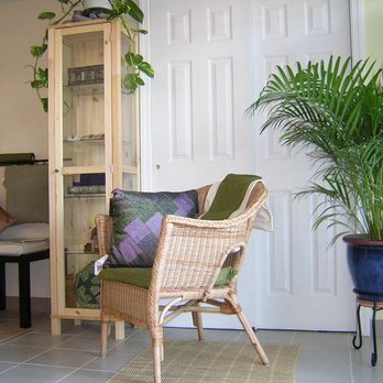 3 Elements Healing Arts Center - Waiting Area at 3 Elements. - Yoga Near Me - Bayside, New York