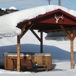 The Outback - Large Hot Tub