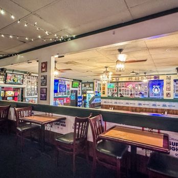 New York Pizzeria - Dining room - Pizza Near Me - Chino, California New York Pizzeria - Dining room - Pizza Near Me - Chino, California