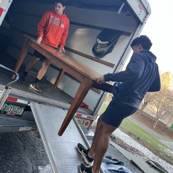 College Crew Moving - Unloading clients dining table! - Movers Near Me - Santa Clara, California College Crew Moving - Unloading clients dining table! - Movers Near Me - Santa Clara, California