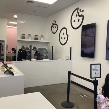 Crumbl - Lakewood - Ordering area - Bakeries Near Me - Lakewood, Colorado