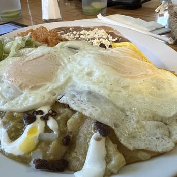 El Jacal Mexican Restaurant - Chilaquiles Verdes con 2 Huevos - Mexican Near Me - Phoenix, Arizona El Jacal Mexican Restaurant - Chilaquiles Verdes con 2 Huevos - Mexican Near Me - Phoenix, Arizona