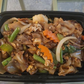 Get Thai Takeaway - Drunken Noodle - Thai Near Me - Lynbrook, New York Get Thai Takeaway - Drunken Noodle - Thai Near Me - Lynbrook, New York