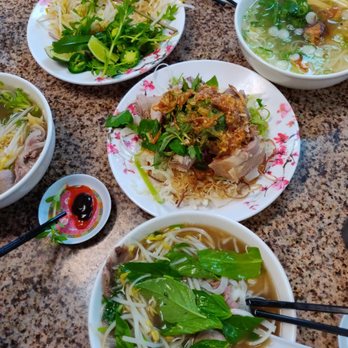 Pho Tran - Duck salad and pho mixed meat - Vietnamese Near Me - Houston, Texas Pho Tran - Duck salad and pho mixed meat - Vietnamese Near Me - Houston, Texas