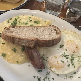 Bubby's Tribeca - Cheese Grits Breakfast - American Near Me - New York, New York