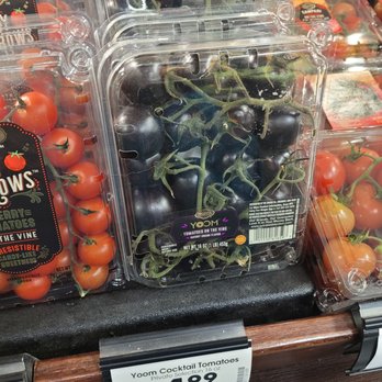 Fred Meyer - 2/25/2023 - Your source for Goth tomatoes. - Grocery Near Me - Portland, Oregon