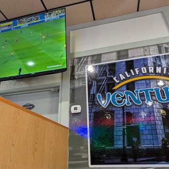 Hill Street Cafe by Lorus - Las Palmas v. Barça - Breakfast & Brunch Near Me - Ventura, California