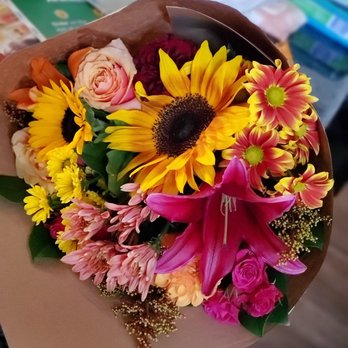 J Flowers - Fall color bouquet - Florists Near Me - Redondo Beach, California