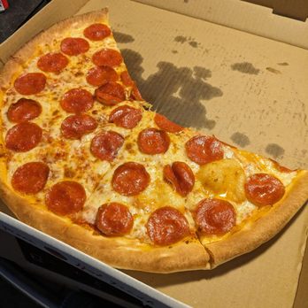 Venice Pizza & Pasta - Large cheese & pepperoni - Pizza Near Me - Edmonds, Washington