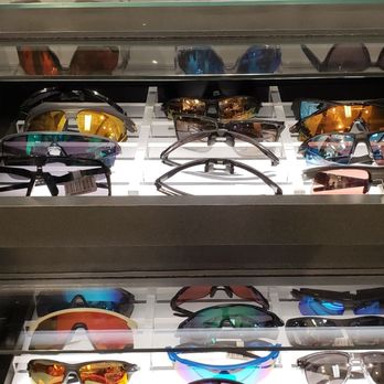 Sunglass Hut - Sunglasses Near Me - Sunrise, Florida