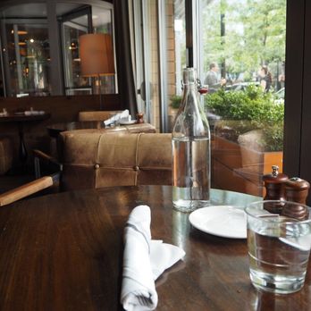 Beatrix - Inside - New American Near Me - Chicago, Illinois