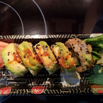 Iron Sushi - What you actually get...this and rudeness from staff when addressing the issue that there's nothing they can and want to do about it. - Sushi Bars Near Me - Hollywood, Florida Iron Sushi - What you actually get...this and rudeness from staff when addressing the issue that there's nothing they can and want to do about it. - Sushi Bars Near Me - Hollywood, Florida
