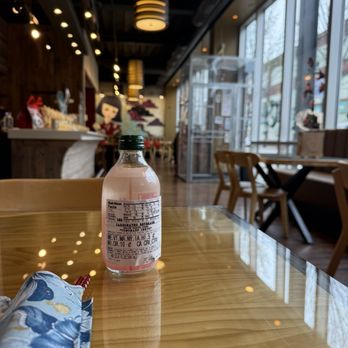 Royal Highness Zhu 朱椿 - Peach Soda Drink - Hot Pot Near Me - Chicago, Illinois