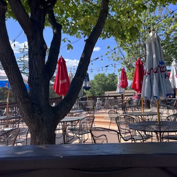Maple Tavern - Outdoor patio - American Near Me - Maple Grove, Minnesota