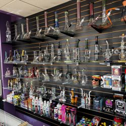 Smoke Tokz Lawrence Smoke and Vape Shop