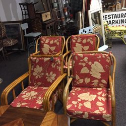 Distinctive Decor