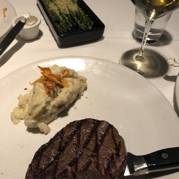 Chart House - Filet Mingon and 3 times mashed potatoes - Seafood Near Me - Stateline, Nevada Chart House - Filet Mingon and 3 times mashed potatoes - Seafood Near Me - Stateline, Nevada