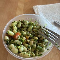 Raduno - White bean pesto salad