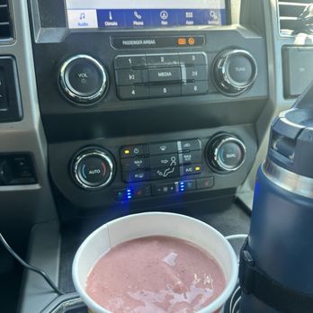 Jamba - Strawberries wild - Juice Bars & Smoothies Near Me - Santa Rosa, California