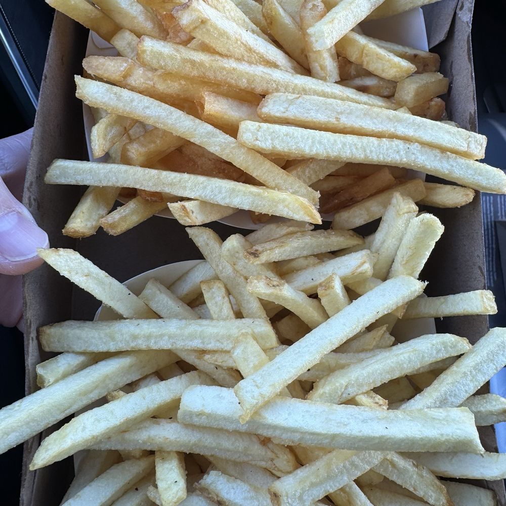 In-N-Out Burger - Fry well and regular fries - Burgers Near Me - Fresno, California