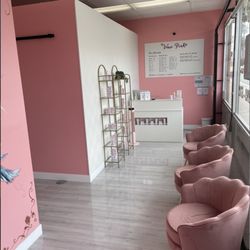 Wax Pink - Wax Pink Reception Area