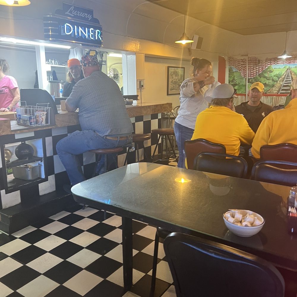 Luxury Diner - Diner - Diners Near Me - Cheyenne, Wyoming Luxury Diner - Diner - Diners Near Me - Cheyenne, Wyoming