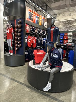 DICK'S House of Sport by null