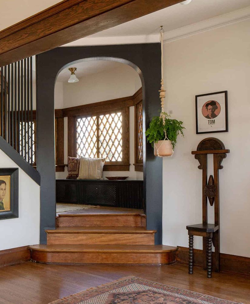 Slide of The low country Craftsman