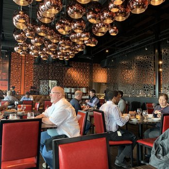 India 101 - Nice design; fairly busy but quick seating during the lunch rush - Indian Near Me - Irving, Texas