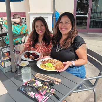 Huckleberry's - My daughter Celina and I! - Breakfast & Brunch Near Me - Sacramento, California