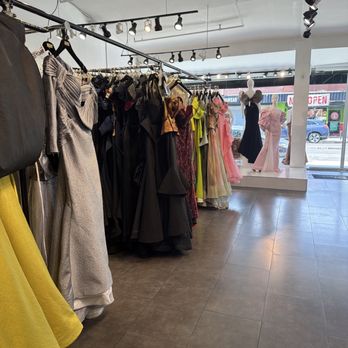 Couture Shop - Women's Clothing Near Me - Los Angeles, California