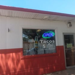La Victoria - La Victoria. Easy descion to give them 5 Stars.