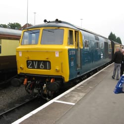 Severn Valley Railway Holdings - BR Class 35 "Hymek" D7076 at Bridgnorth