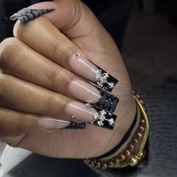 City Nails & Spa - Nail Salons Near Me - Streamwood, Illinois