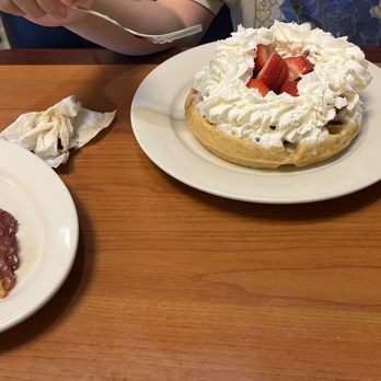 Hidden Kitchen Route 80 - Belgian waffle w strawberries and whipped cream - Breakfast & Brunch Near Me - North Branford, Connecticut Hidden Kitchen Route 80 - Belgian waffle w strawberries and whipped cream - Breakfast & Brunch Near Me - North Branford, Connecticut