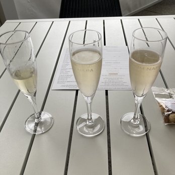 Mumm Napa - Tasting flight - Wine Tasting Room Near Me - Rutherford, California
