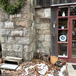 Peter Pots Pottery - Peter Pots entrance