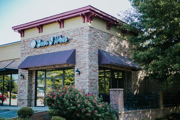 Pinkies Up Beer and Wine by null