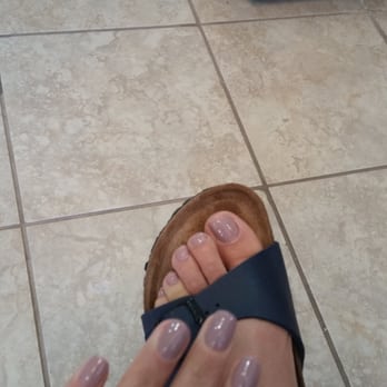 Pretty Nails - Mani pedi - Nail Salons Near Me - Lilburn, Georgia